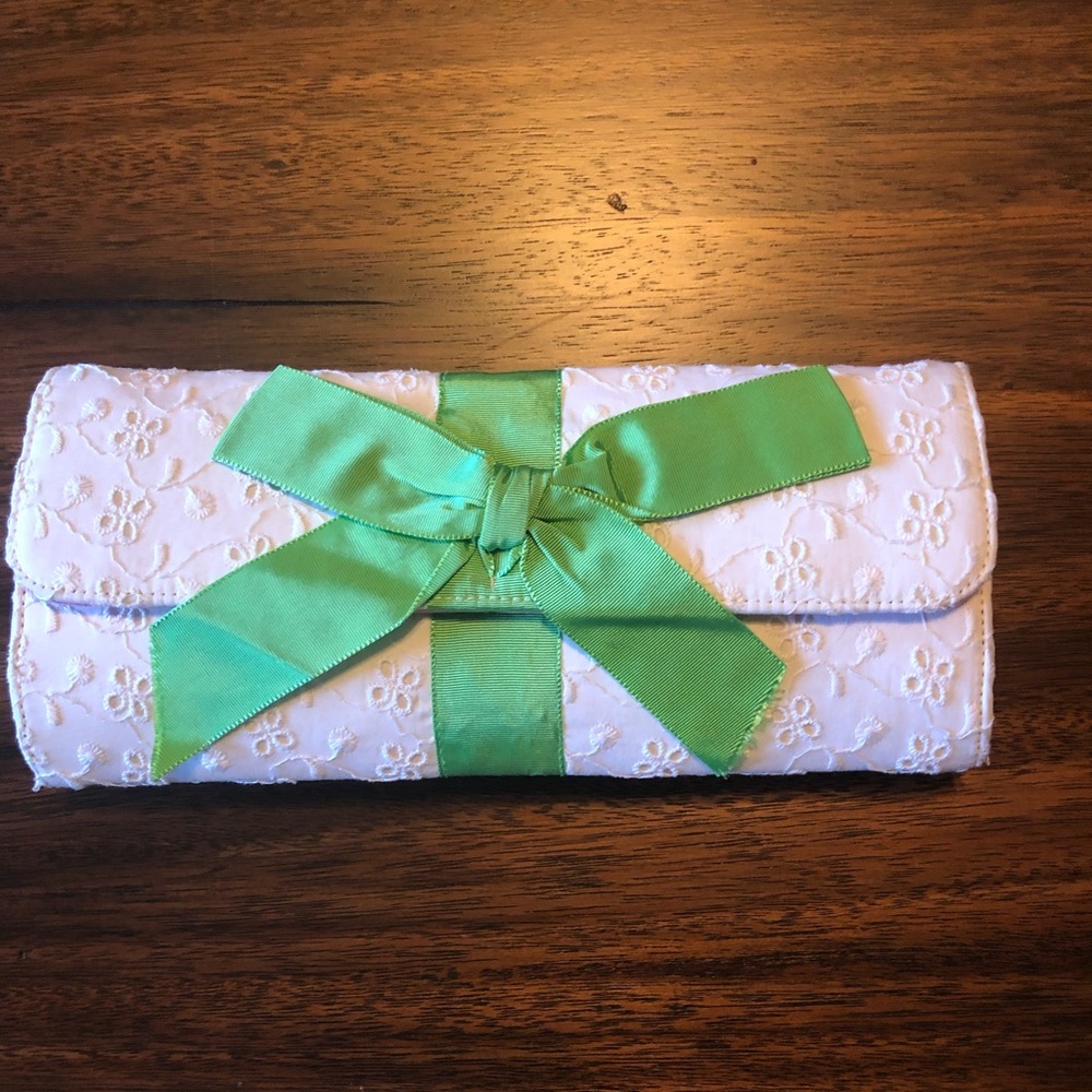 Super cute summer clutch. New, never used.